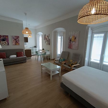 Apartamentos Turisticos Casa De Los Balcones Chipiona Eksteriør bilde