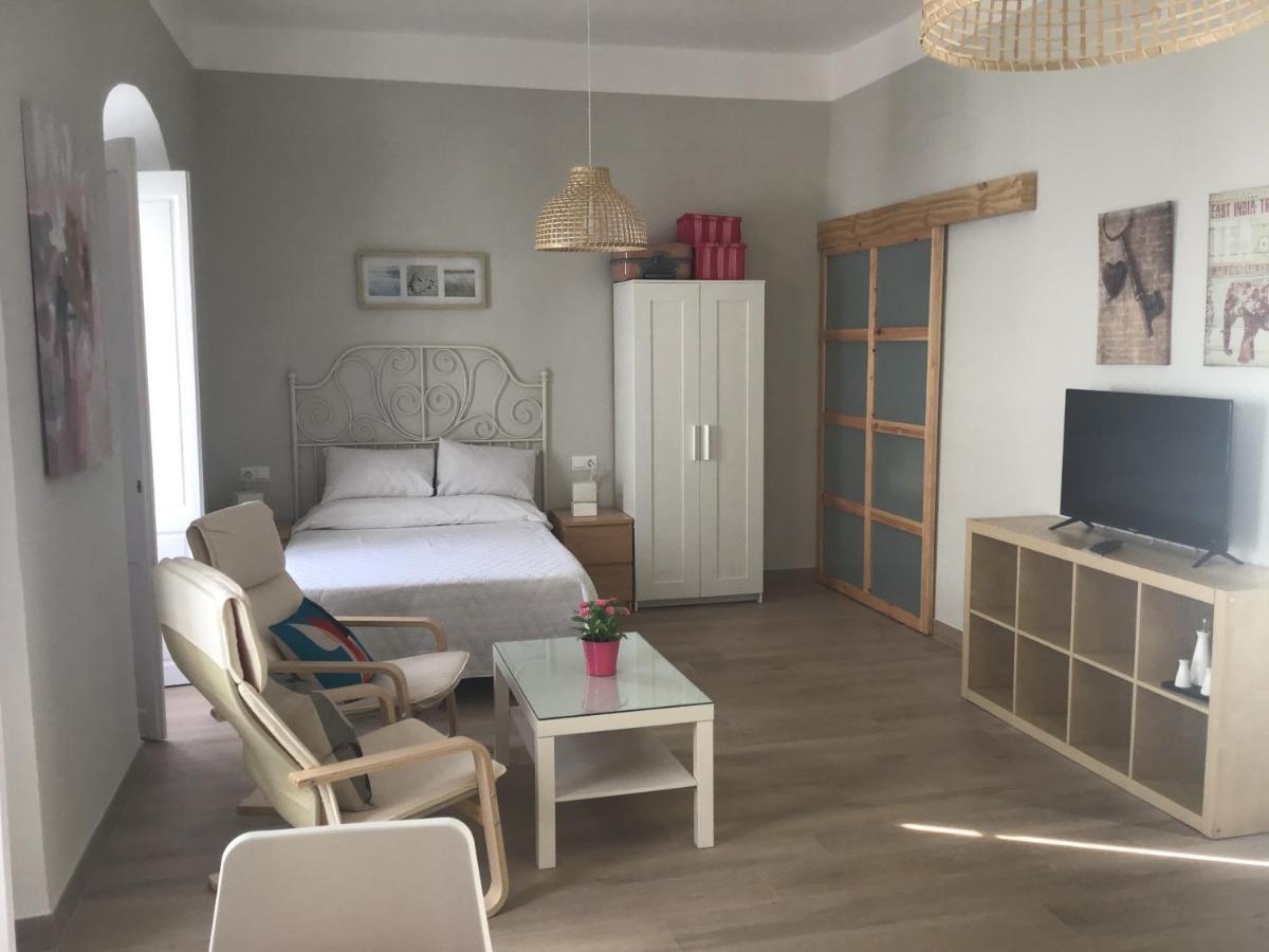 Apartamentos Turisticos Casa De Los Balcones Chipiona Eksteriør bilde